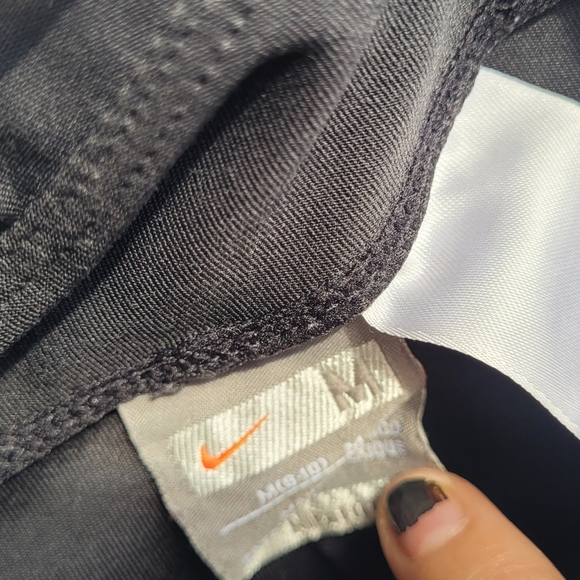 Nike Capris - Picture 6 of 11